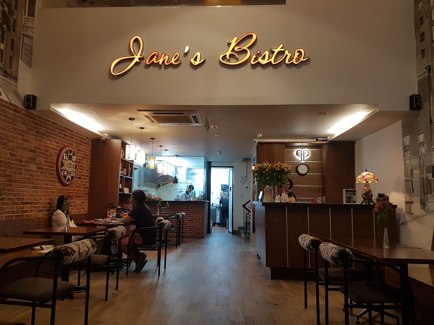 jane-s-bistro-a-gem-of-a-restaurant-hello-saigon