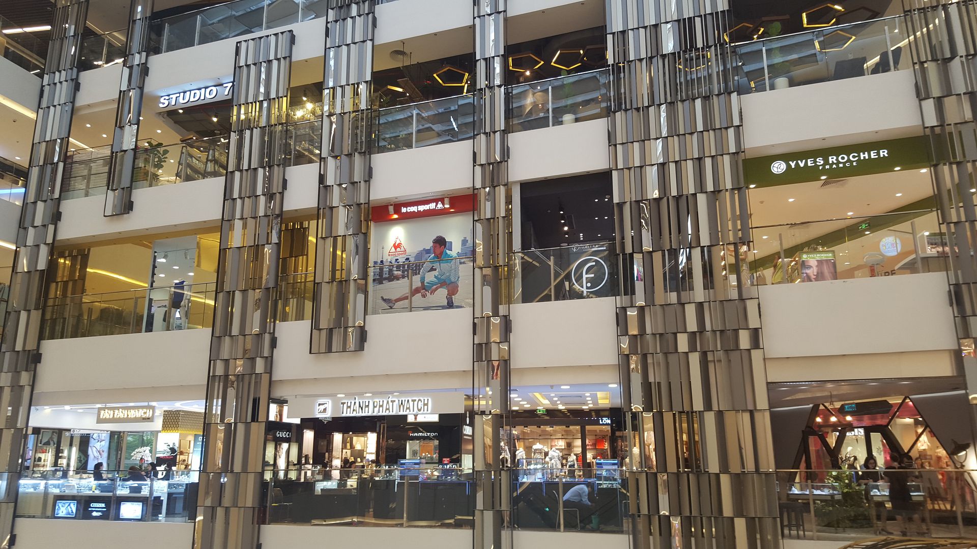 Saigon Centre + Takashimaya Hello Saigon!