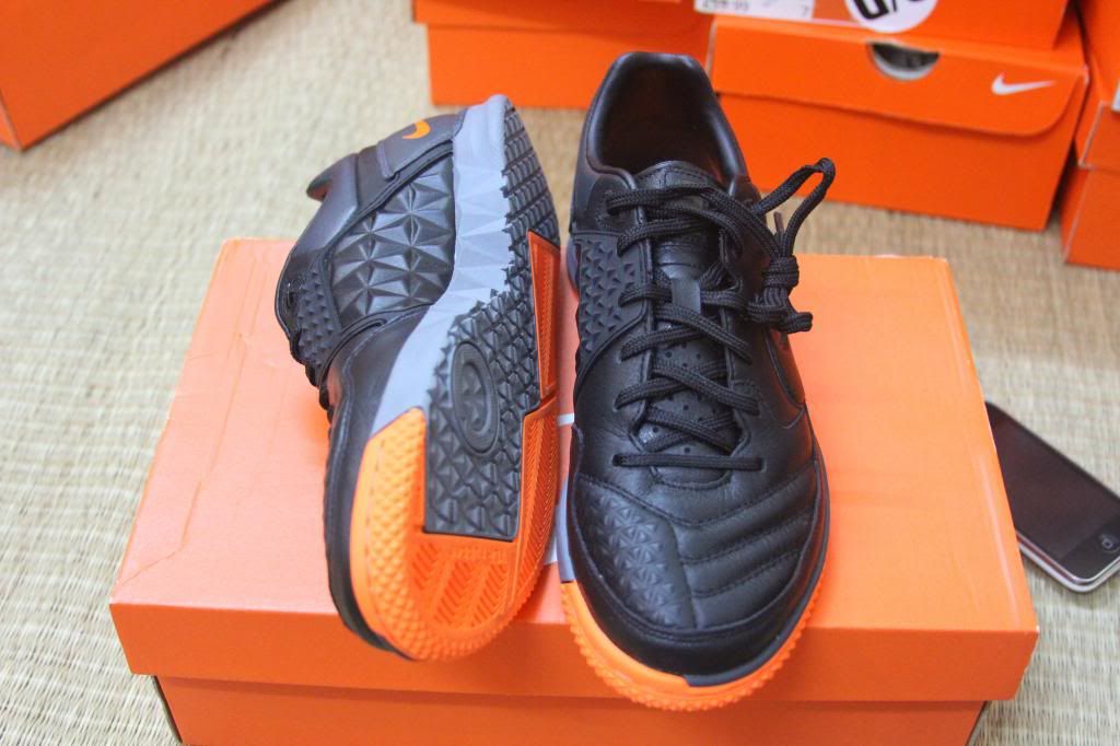 Chuyên giày đá banh Adidas, Nike, Puma, Umbro.. chính hãng từ Store US và UK....... - 20