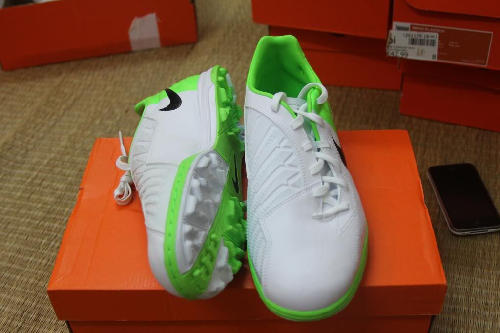 Chuyên giày đá banh Adidas, Nike, Puma, Umbro.. chính hãng từ Store US và UK....... - 19