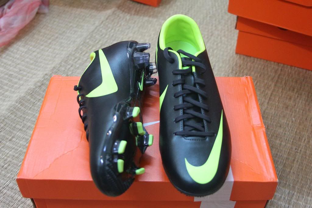 Chuyên giày đá banh Adidas, Nike, Puma, Umbro.. chính hãng từ Store US và UK....... - 3