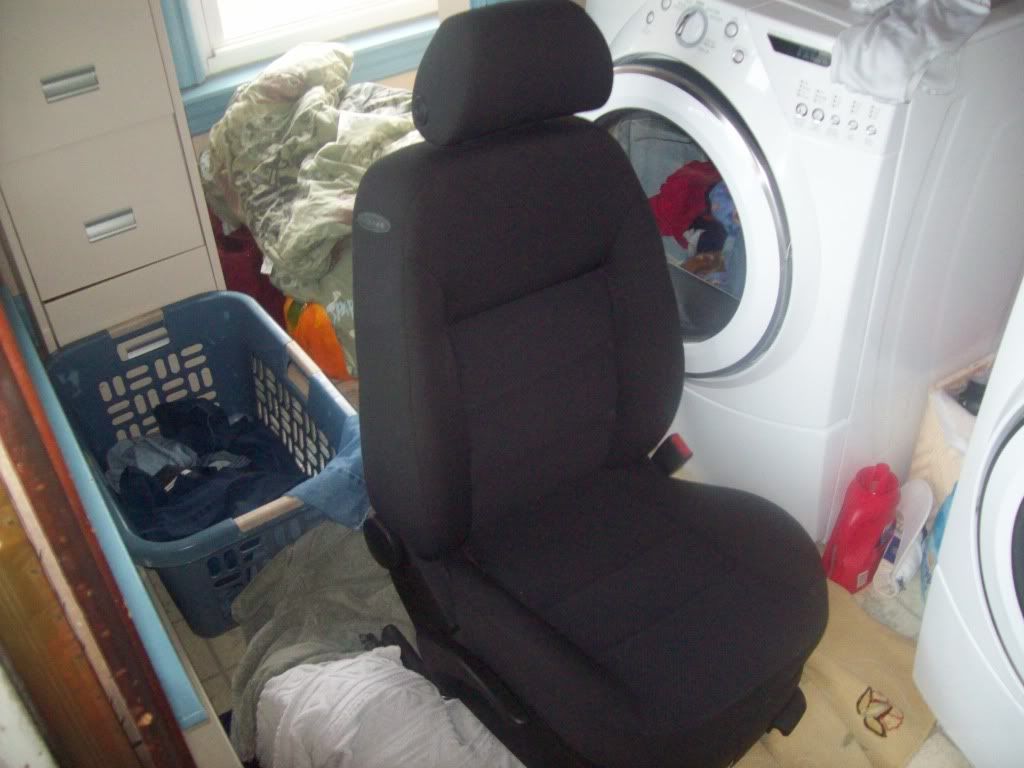 black cloth heated seats with airbags VW Vortex Volkswagen Forum