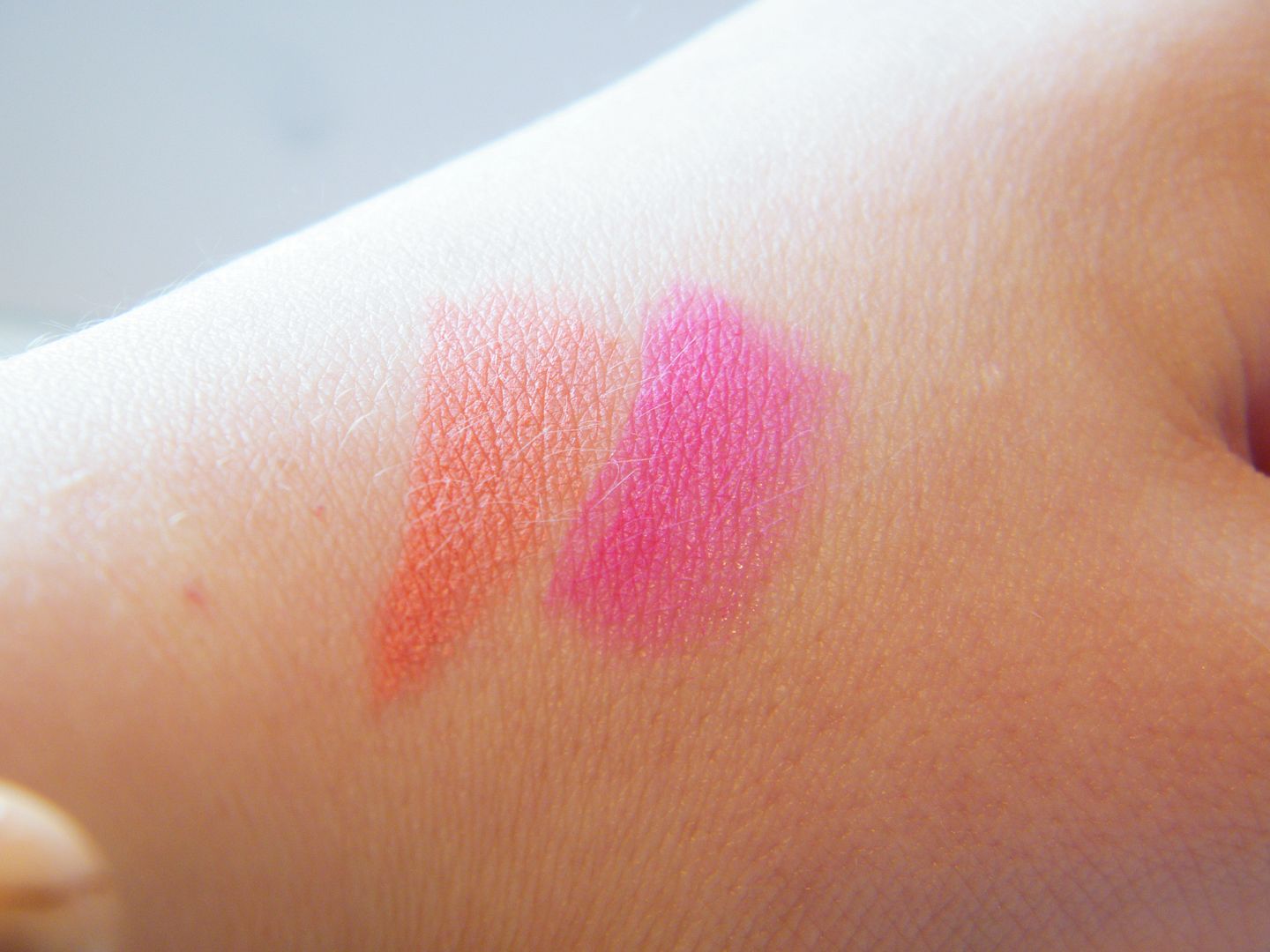 Accessorize Lipsticks in Lovestruck and Smitten