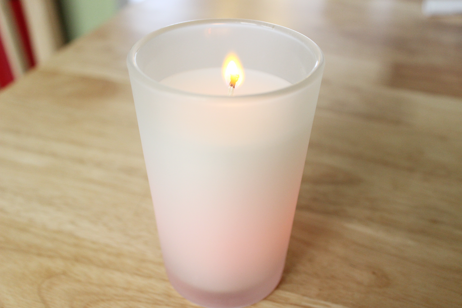 Air Wick Colour Change Scented Candle