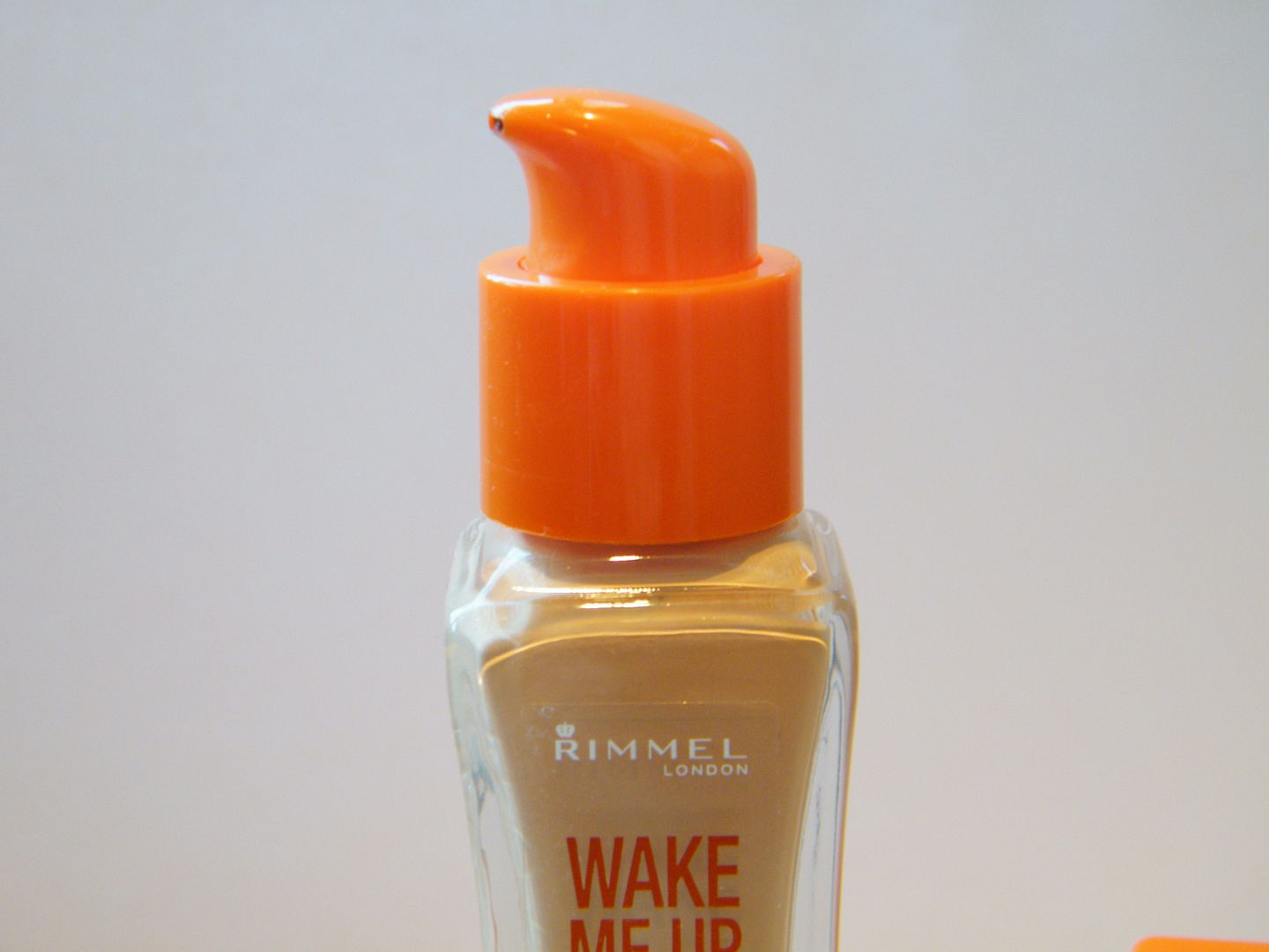 Rimmel Wake Me Up Foundation