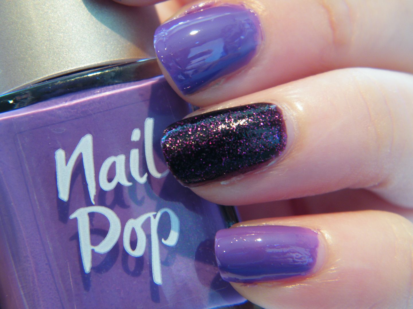 Look Beauty Nail Pop in Flares and Glamrock