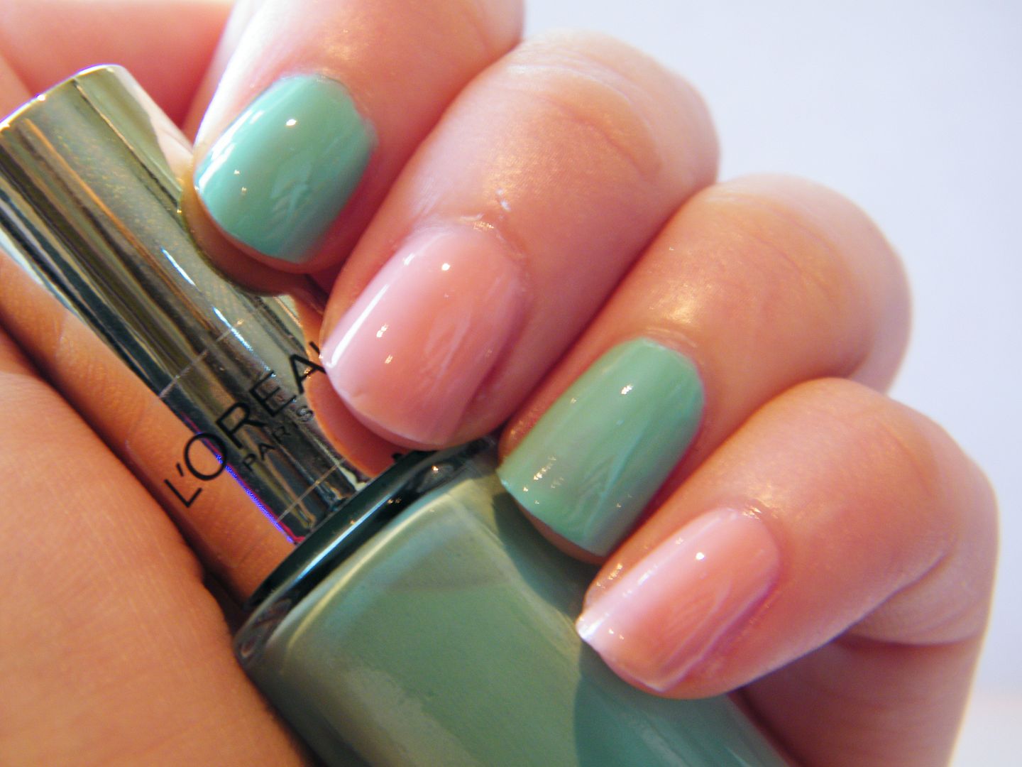 L'Oreal Colour Riche Nails