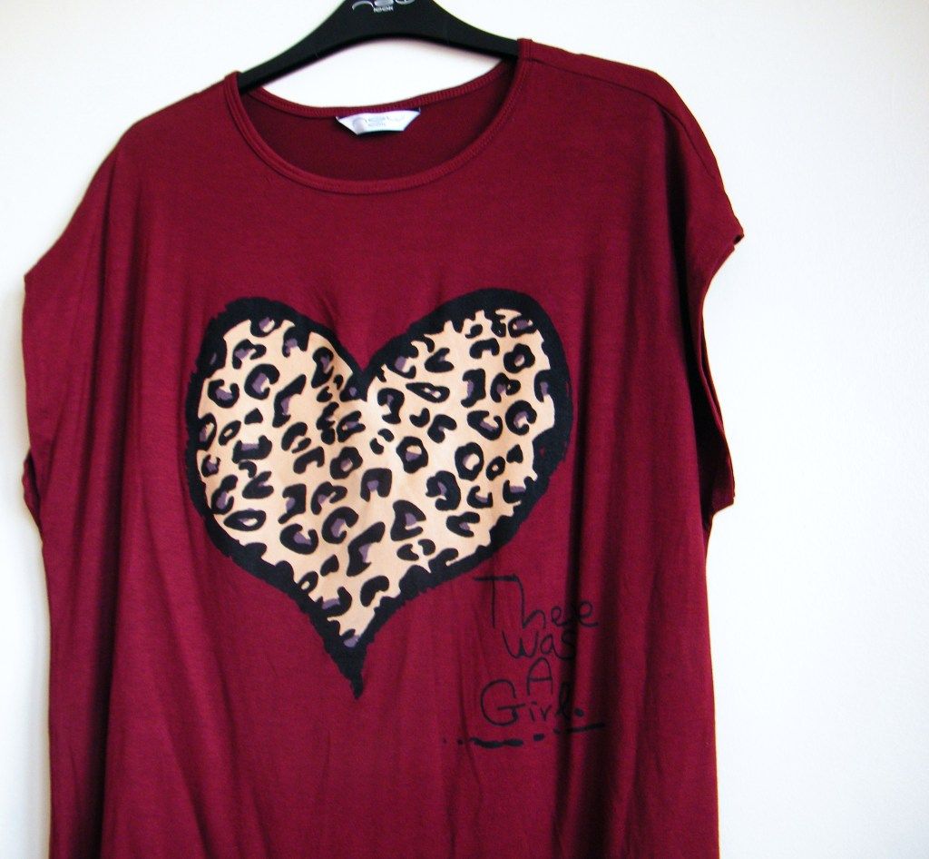 New Look Leopard Print Heart Tee