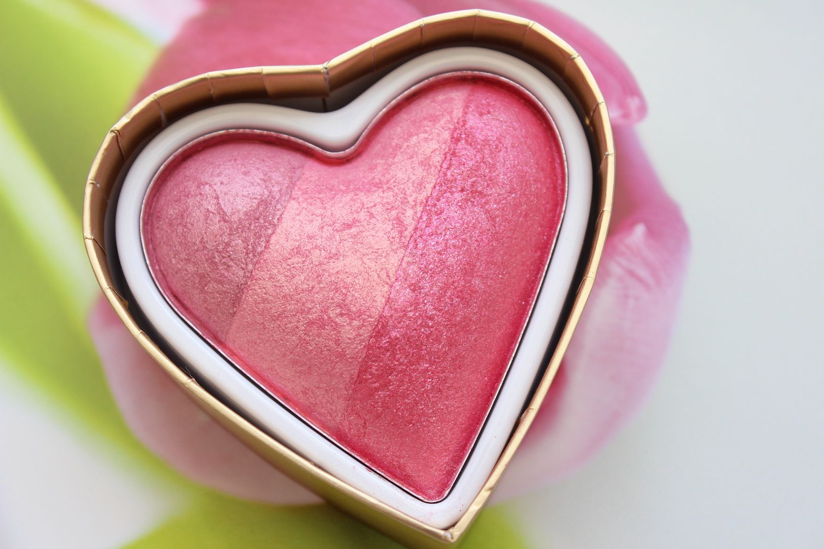 I Love Makeup Blushing Hearts Blusher