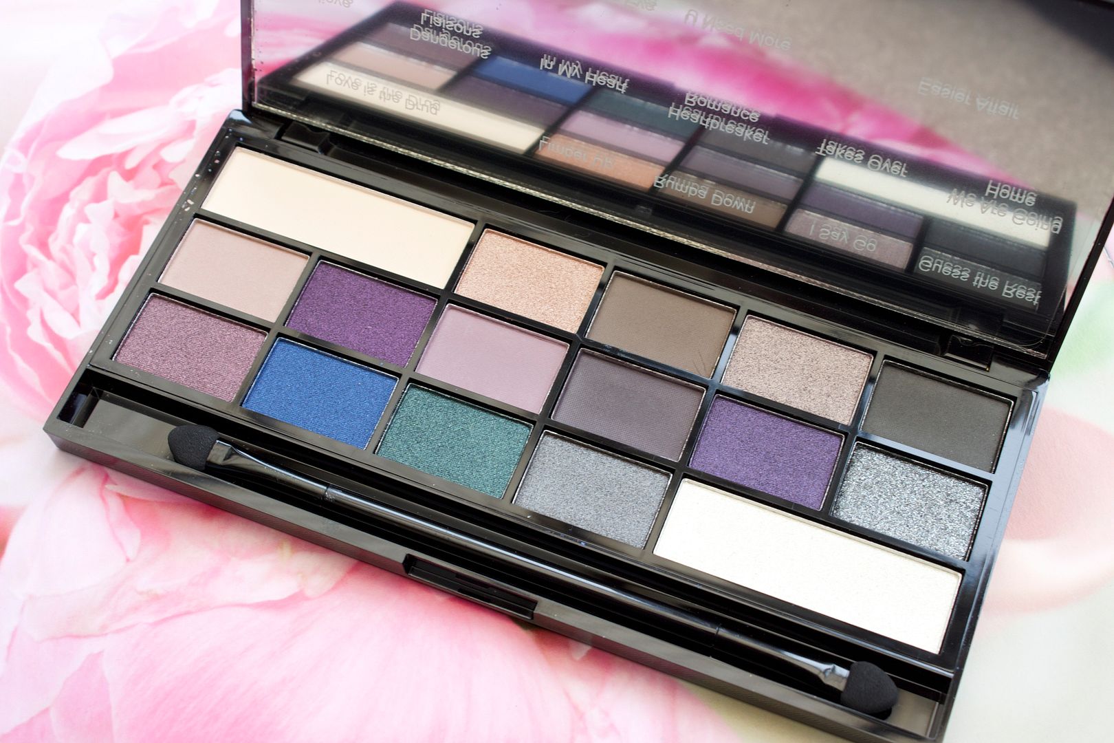 Makeup Revolution palette giveaway