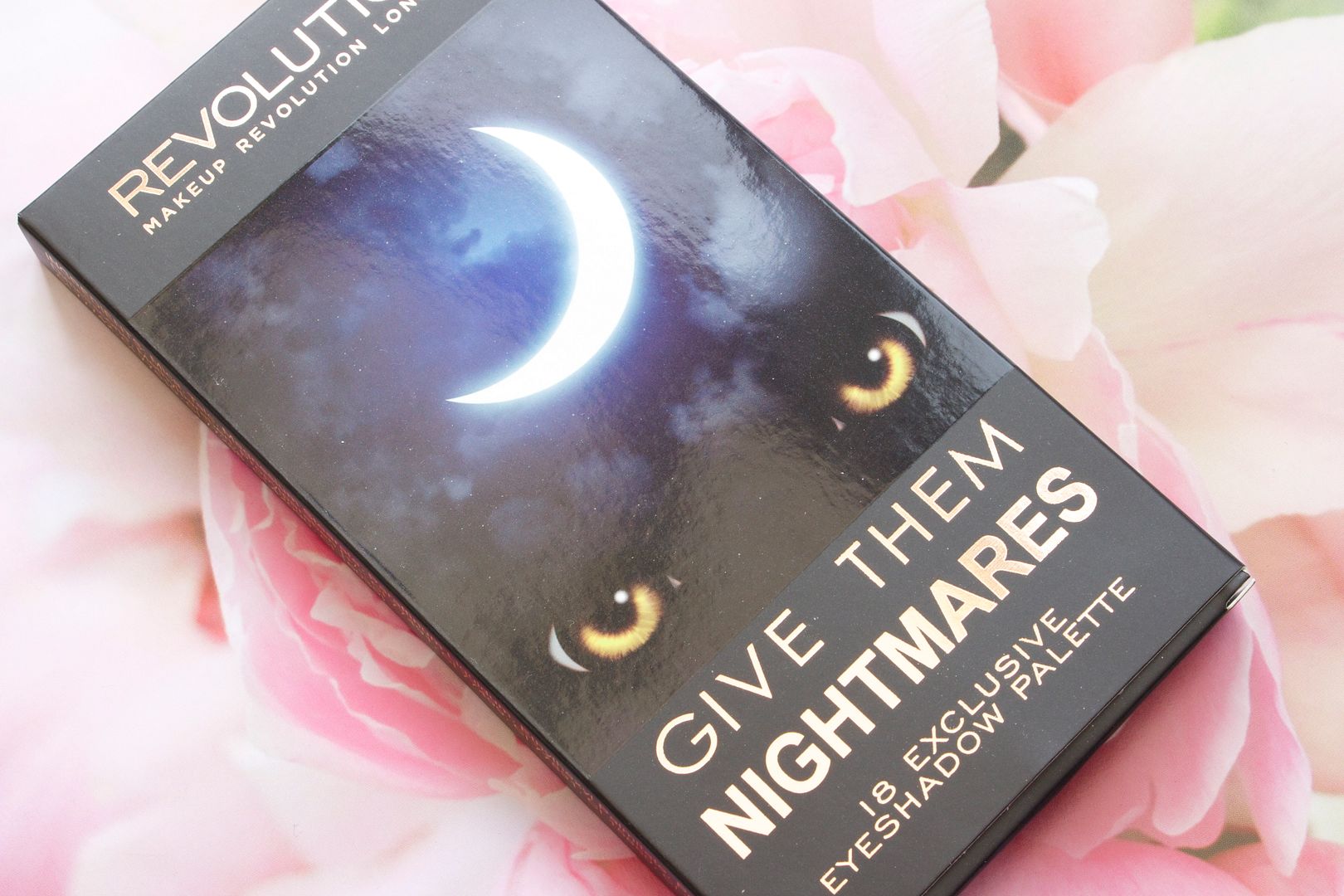 Makeup Revolution Give Them Nightmares Palette