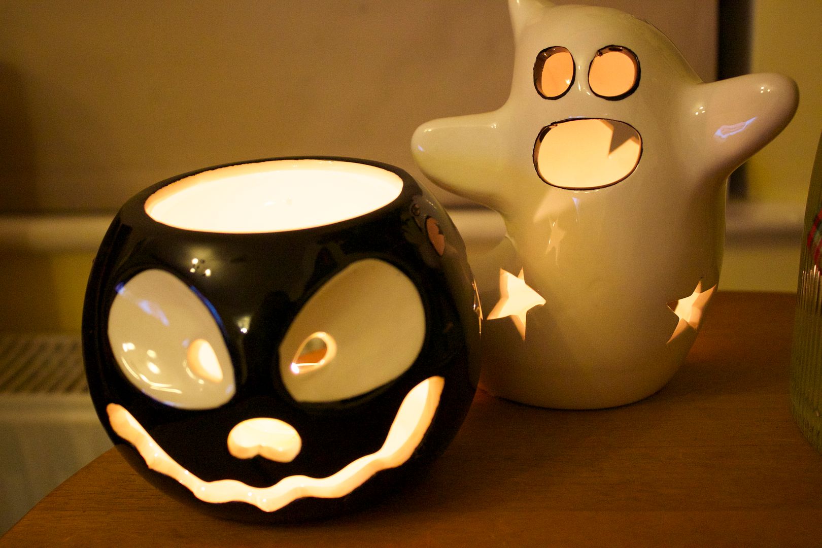 Poundland Ceramic Halloween tealight holders